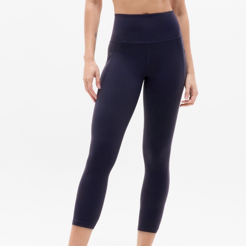 Athleta Salutation Stash High Rise Capri Leggings Navy Blue Size S Powervita